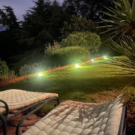 Апартаменты Domaine Des Tuilieres Avec Jacuzzi Валлорис Экстерьер фото